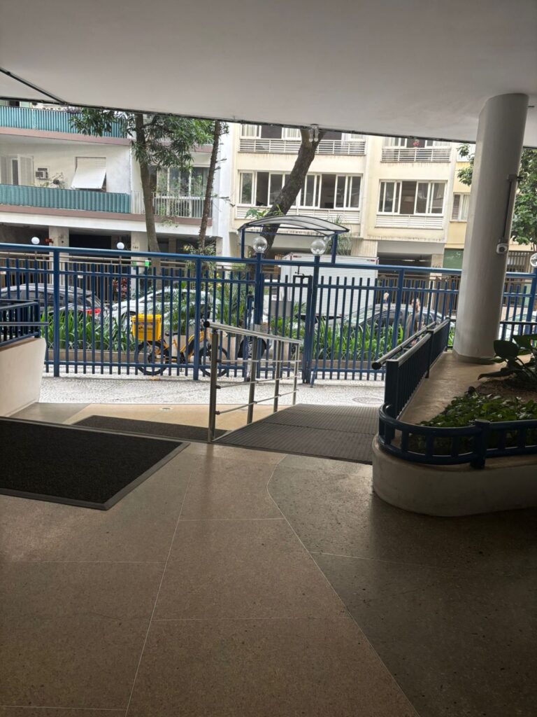 Rua Domingos Ferreira 125/ 1202